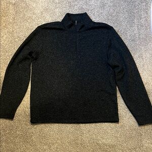 Black Old Navy Pullover